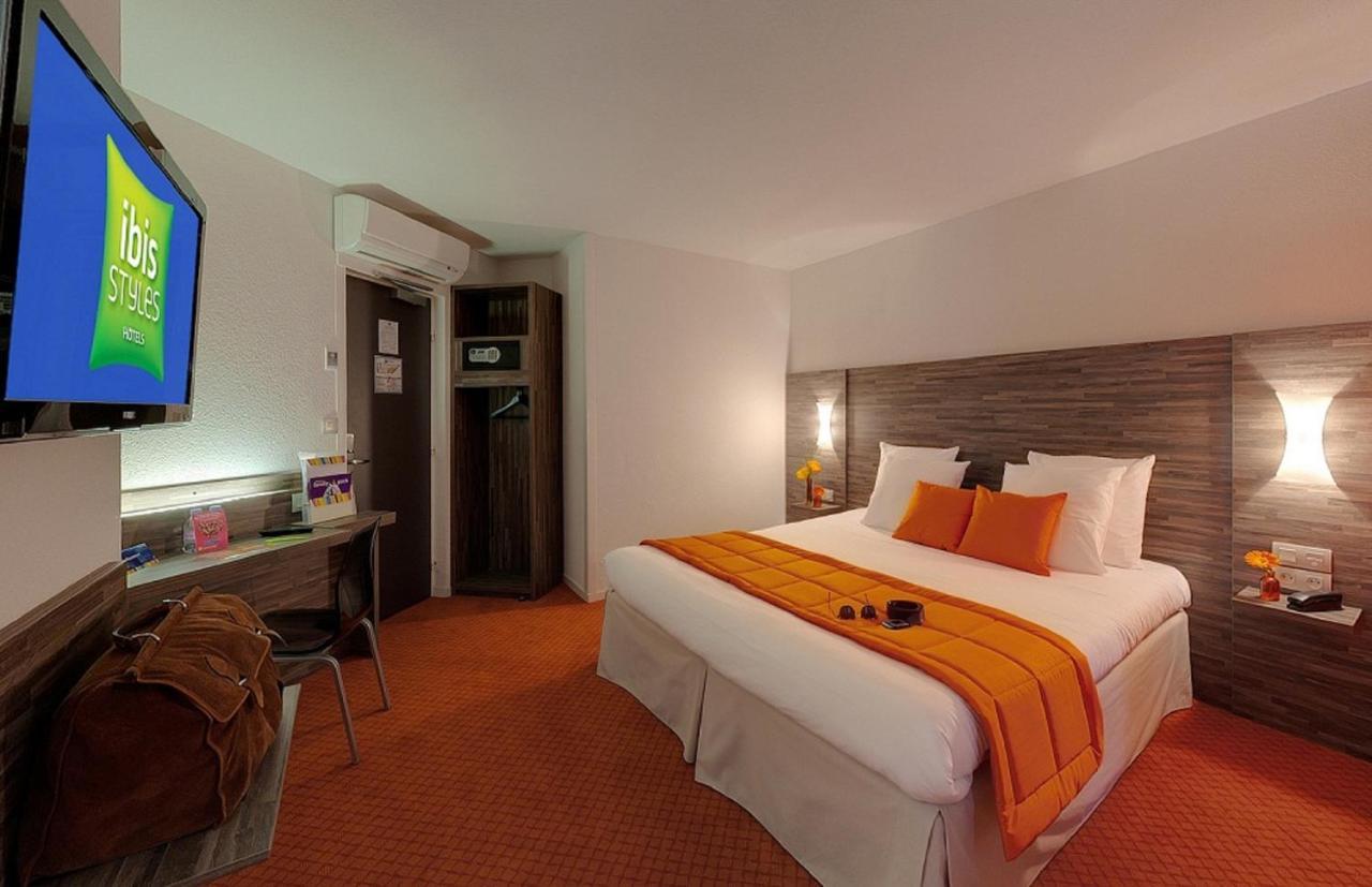 Hotel Ibis Styles Rennes Centre Gare Nord Esterno foto