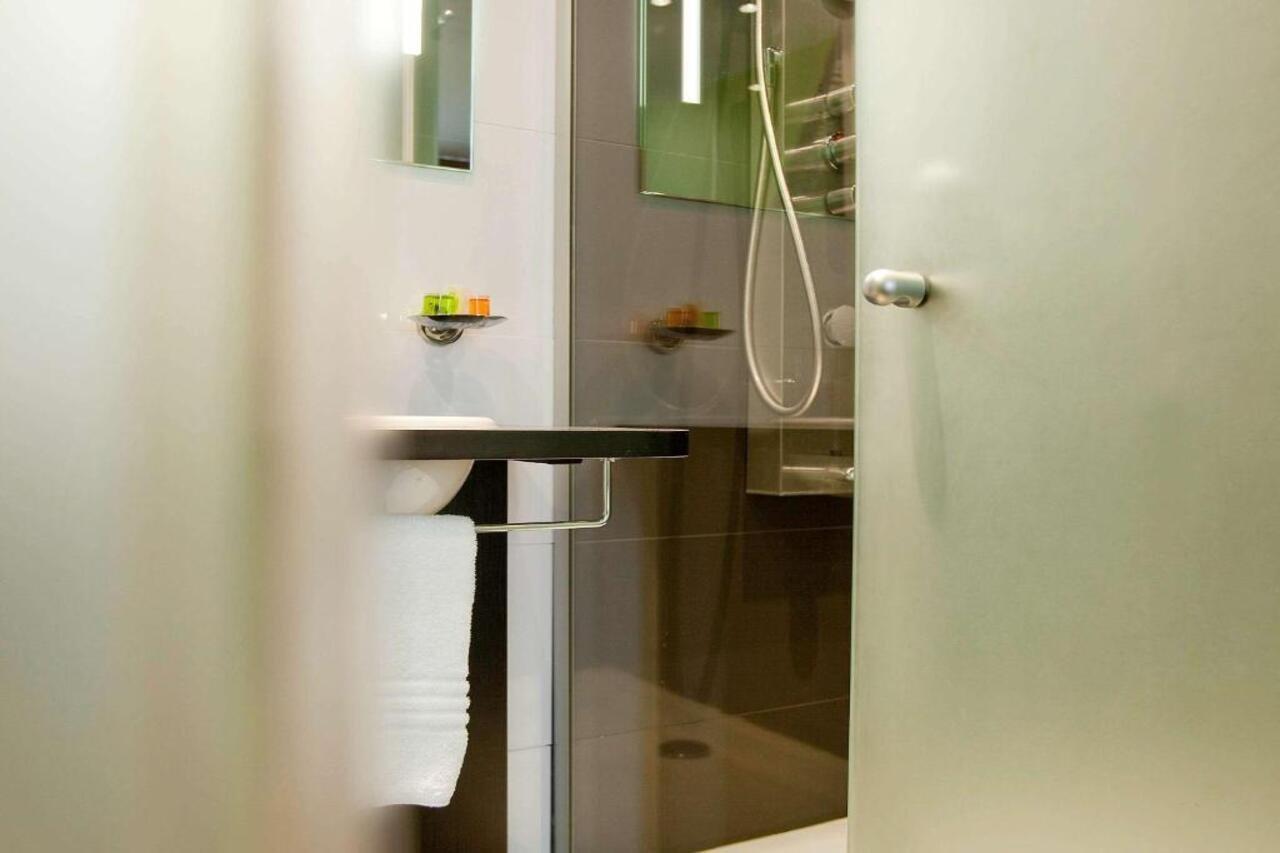 Hotel Ibis Styles Rennes Centre Gare Nord Esterno foto